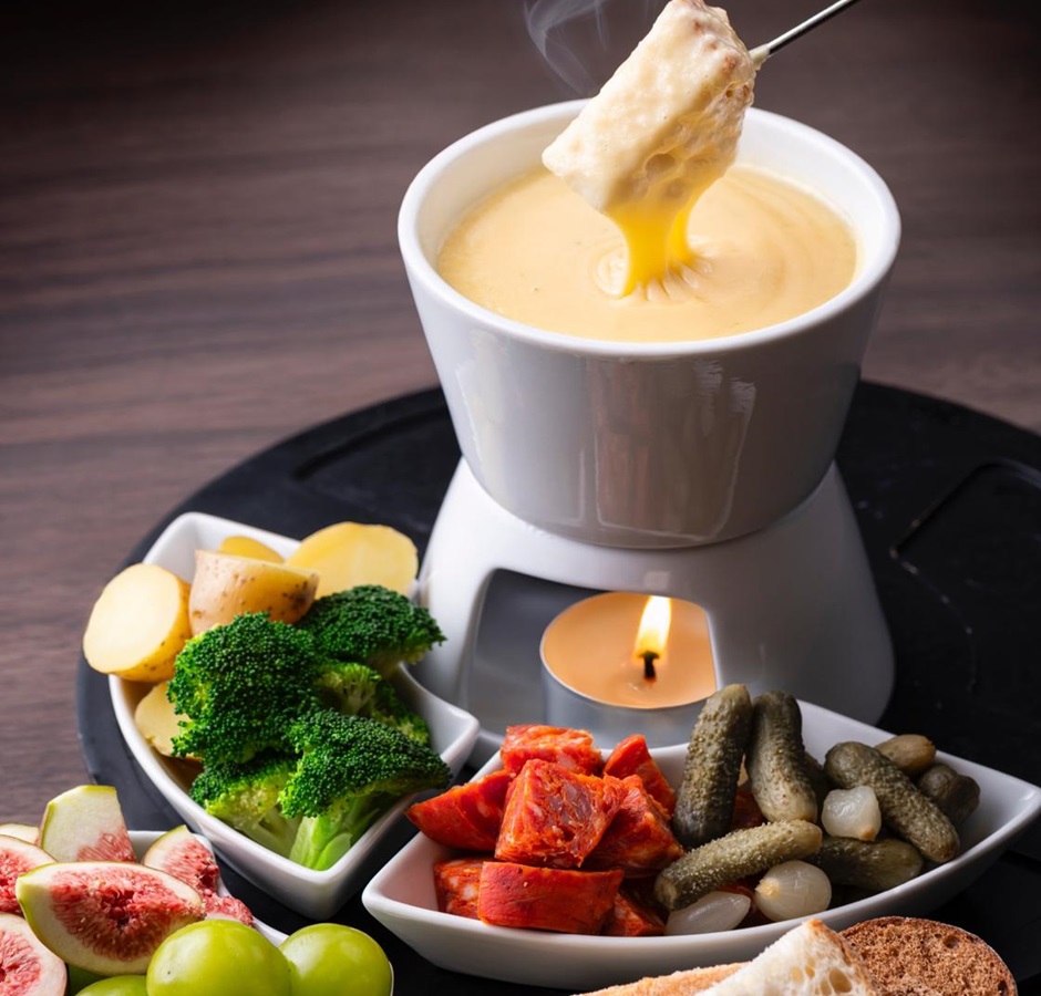 【Winter Special】Harbour Grill Traditional Swiss Cheese Fondue【Exclusive 10% Discount】