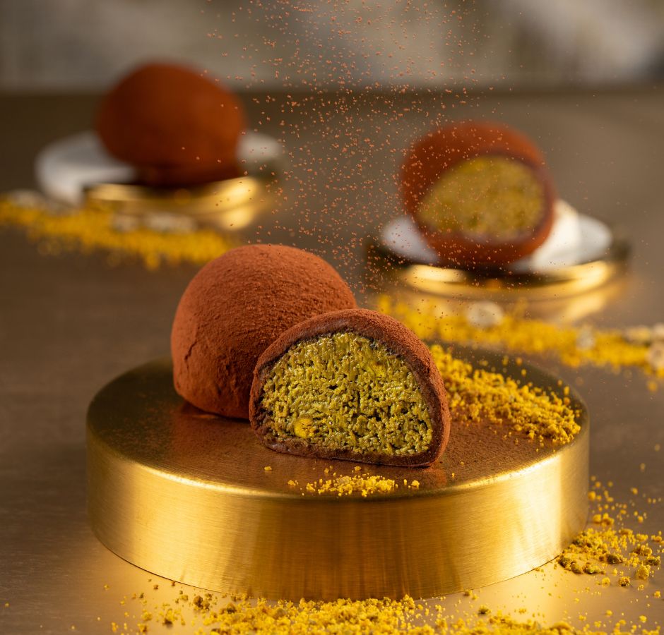 Corner Café Dubai Pistachio Chewy Crunch Bomb